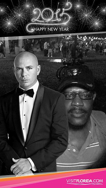 Click to enlarge Pit Bull's New Year's Eve Pic! Pit Bull's New Year's Eve Pic
